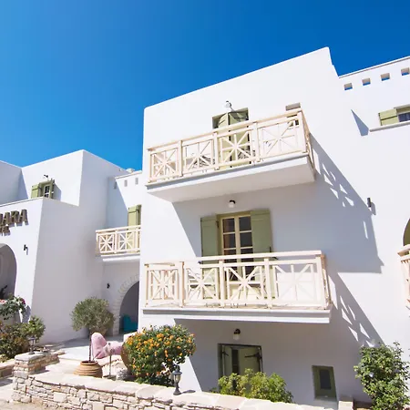 Camara 2* Agios Prokopios (Naxos)