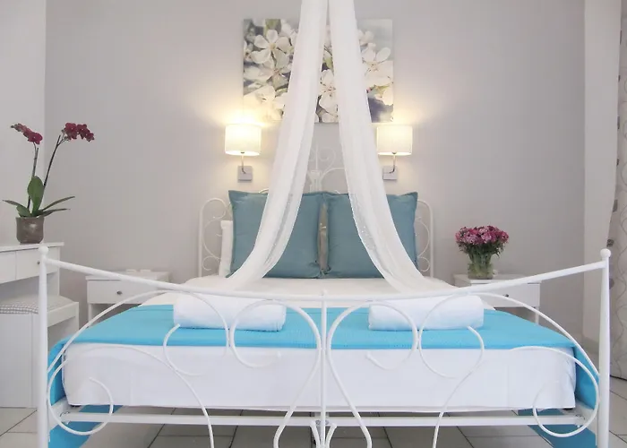 Camara 2* Agios Prokopios (Naxos)