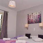 Camara Hotel 2*