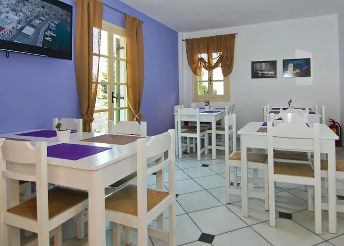 Camara 2* Agios Prokopios (Naxos)